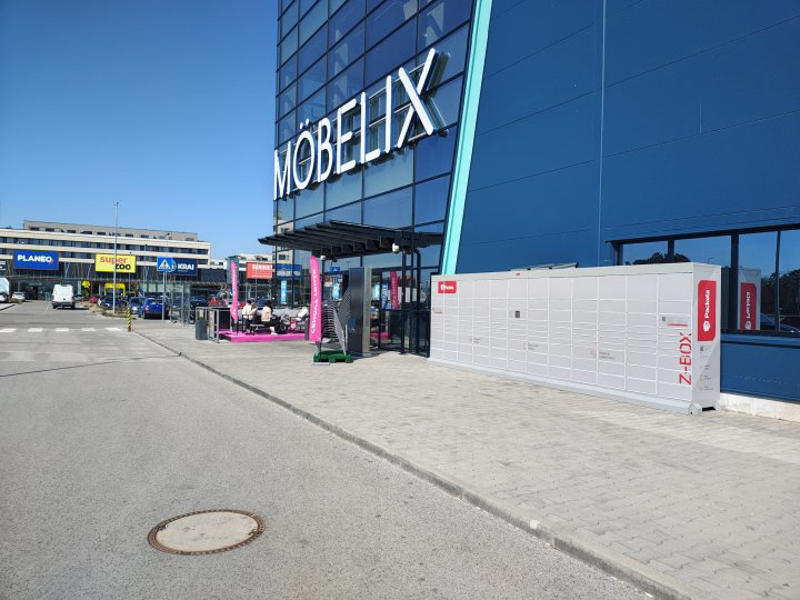 Z-BOX Trnava, Východná (Möbelix)