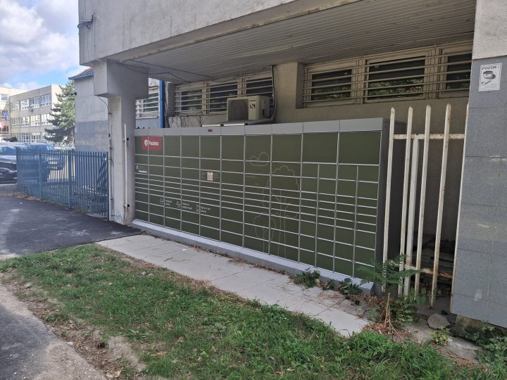 Z-BOX Bratislava, Černyševského 10 (zozadu)