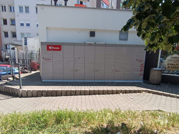 Z-BOX Trnava, Špačinská cesta 78 E