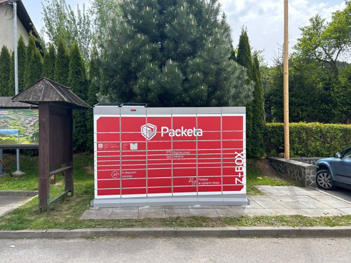Z-BOX Komjatná, Komjatná 292