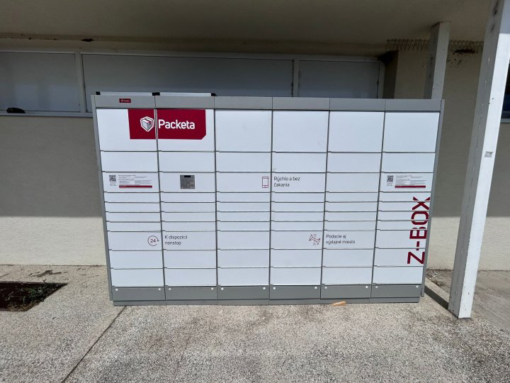 Z-BOX Kajal, Hlavná 20 (COOP Jednota)