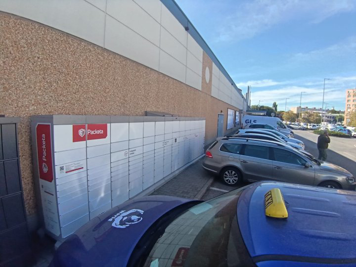 Z-BOX Šaľa, SNP 1 (Kaufland)