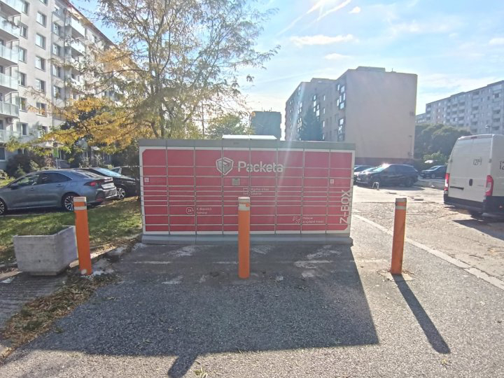 Z-BOX Bratislava, Jašíkova 18322/10