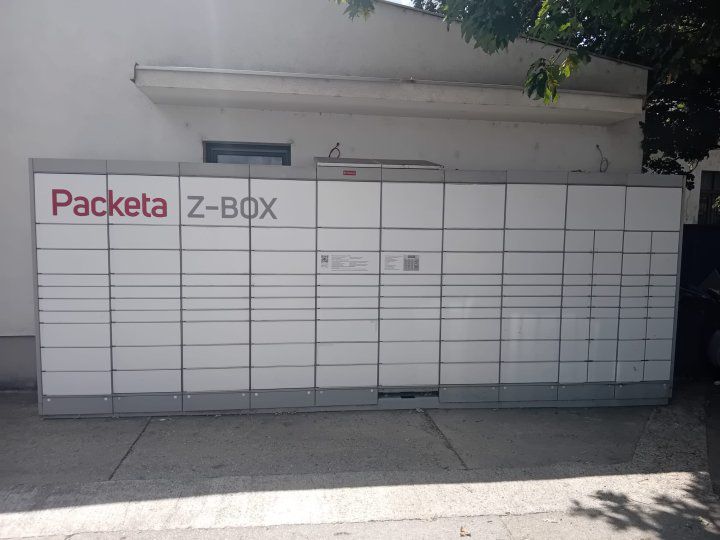 Z-BOX Štvrtok na Ostrove, Mýtne námestie 3/10