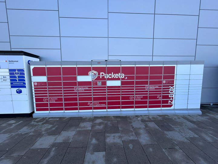 Z-BOX Bratislava, Lamač 6780 (Bory Mall)