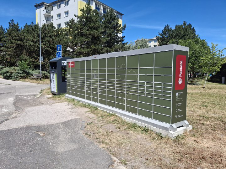 Z-BOX Bratislava, Kadnárova 27