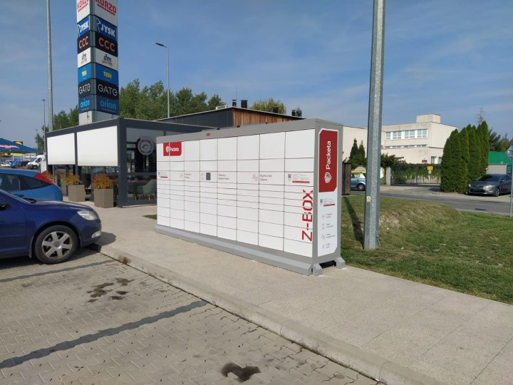 Z-BOX Komárno, Á. Jedlíka 5566