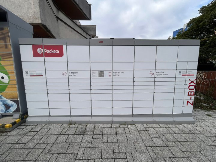 Z-BOX Šaľa, Hlavná 16/63 (COOP Jednota)