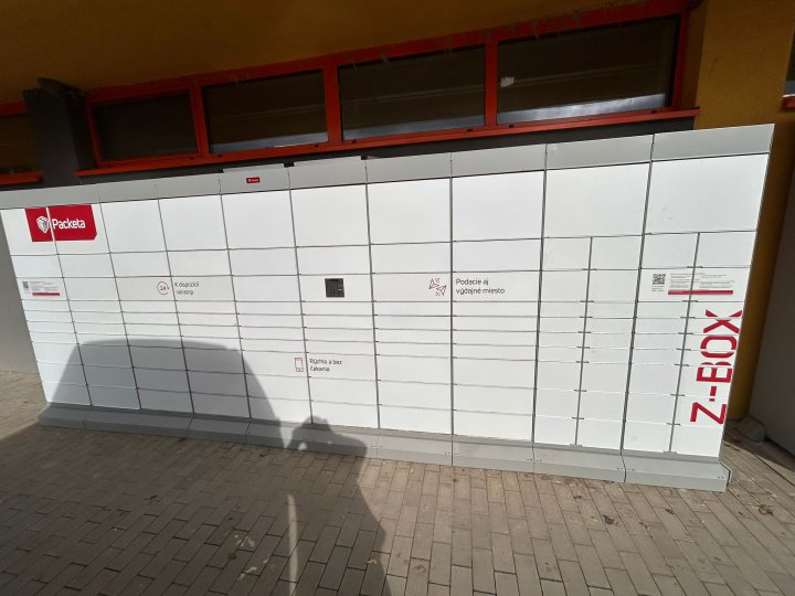 Z-BOX Nesvady, Obchodná 234/39 (COOP Jednota)