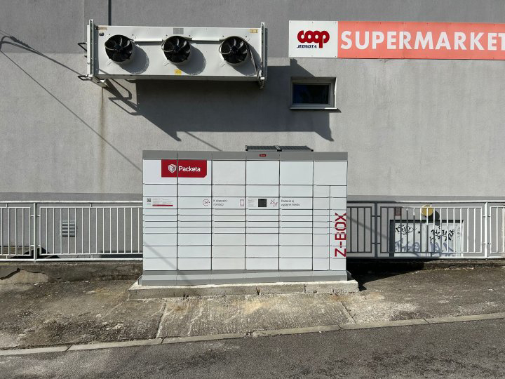 Z-BOX Ráztočno, Ráztočno 469/11 (COOP Jednota)