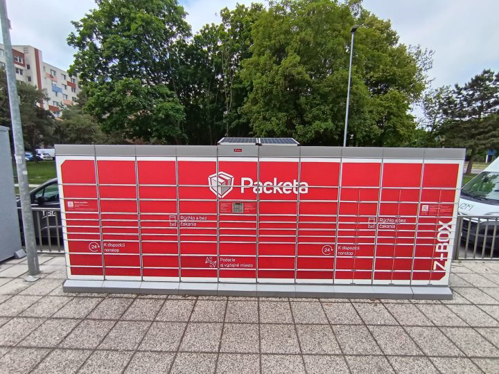 Z-BOX Bratislava, Hronská