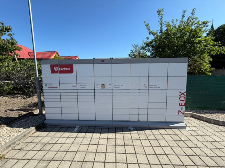 Z-BOX Smolenice, Obrancov mieru 221