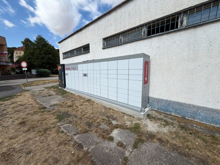 Z-BOX Hronský Beňadik, Mýtne námestie 445 (COOP Jednota)