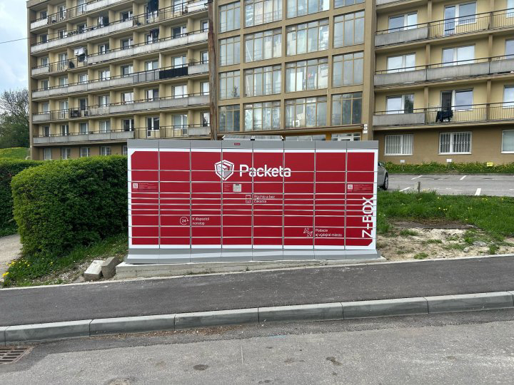 Z-BOX Banská Bystrica, Školská