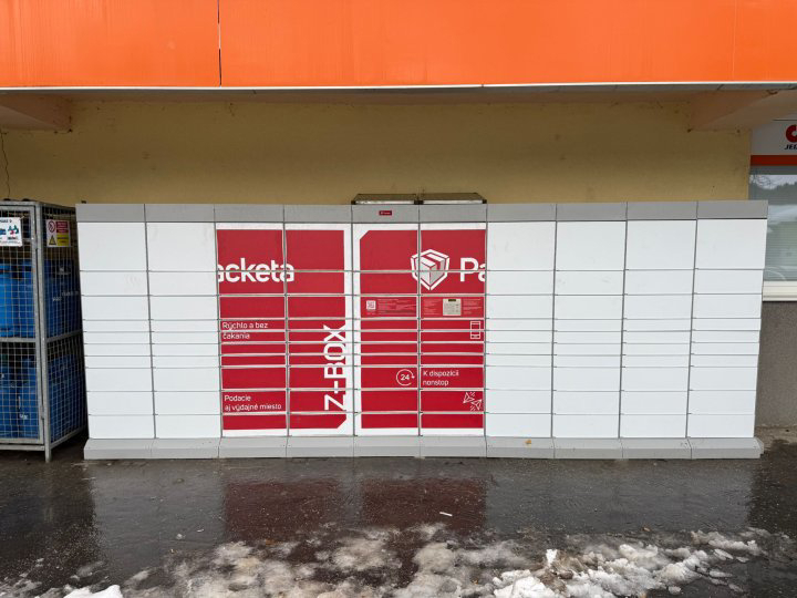 Z-BOX Plaveč, Námestie SNP 94 (COOP Jednota)