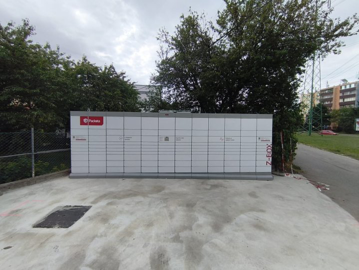 Z-BOX Bratislava, Galvaniho 2B