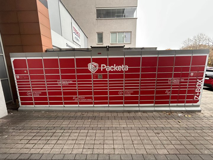 Z-BOX Bratislava, Námestie hraničiarov 30