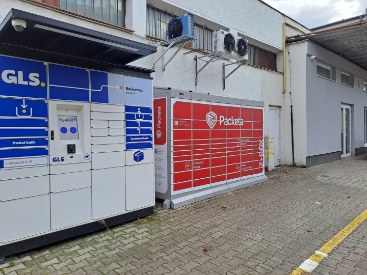Z-BOX Trnava, Nám. Jozefa Herdu 8203/4